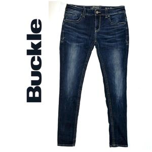 Buckle Black Skinny Jeans Fit 76, size 26